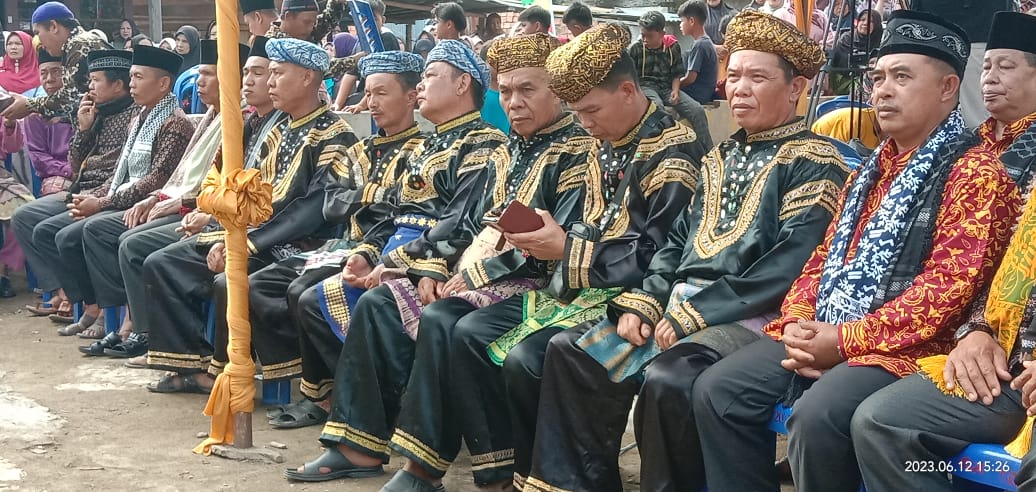 Acara Kenduri Sko Kedepatian Koto Dian, Telago, dan Limok Manieh
