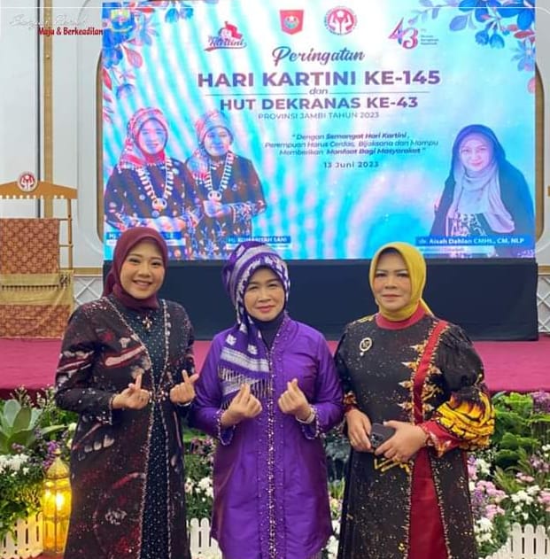 Ketua TP PKK Kota Sungai Penuh Ny. Herlina Ahmadi