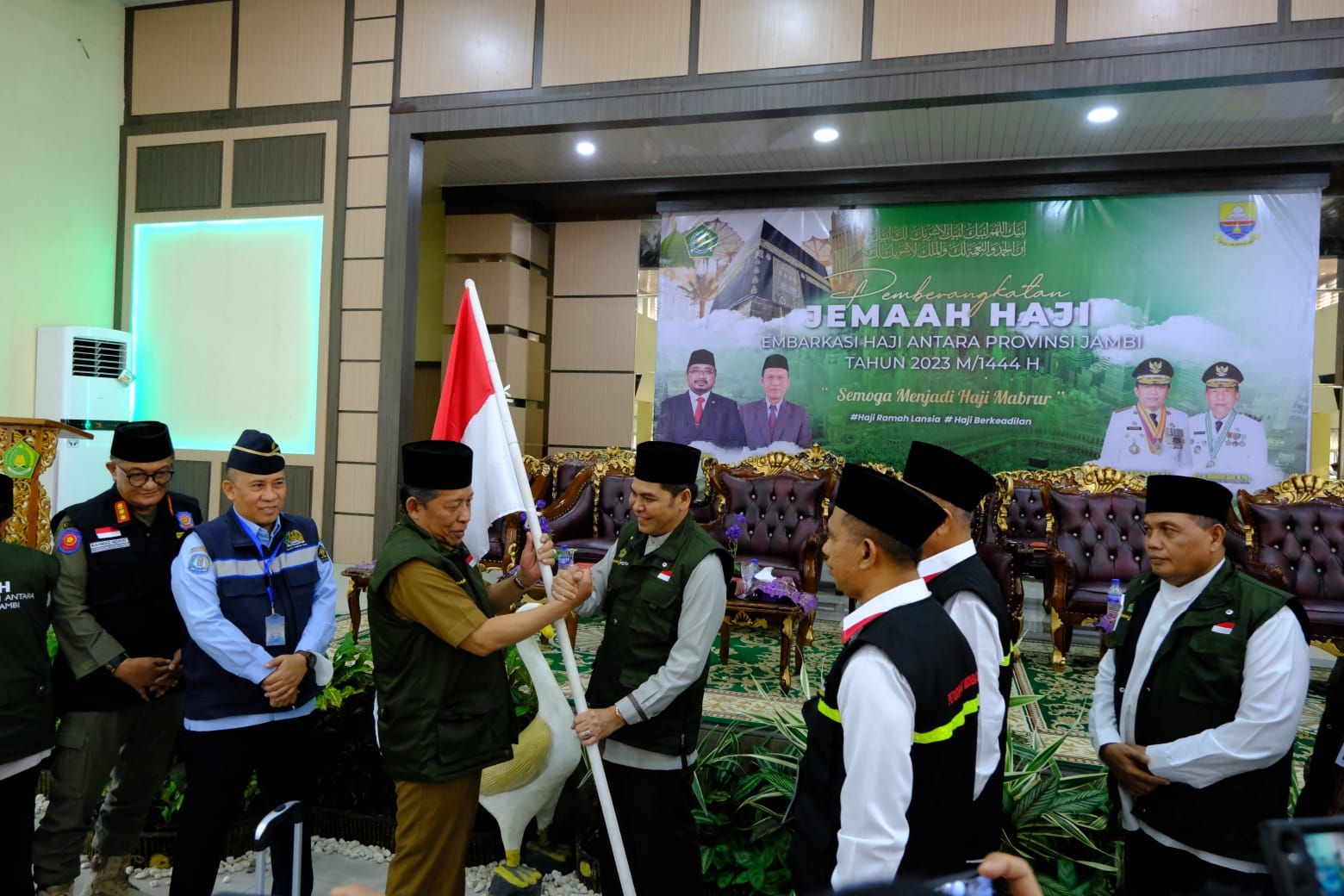 pelepasan Jemaah Calon Haji kloter 23 Embarkasi Antara Provinsi Jambi tahun 1444 Hijriah