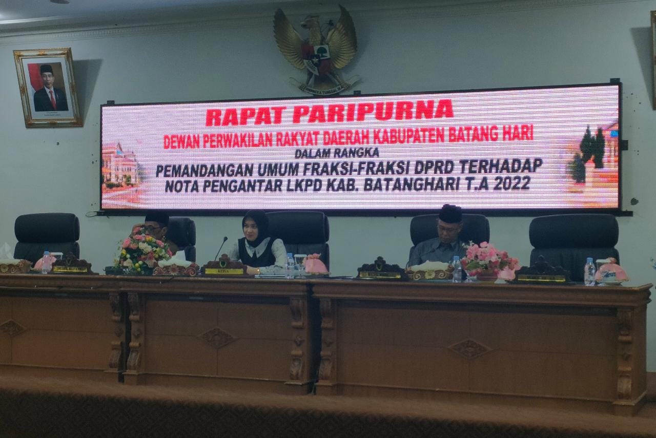 Ketua DPRD Kabupaten Batanghari Anita Yasmin