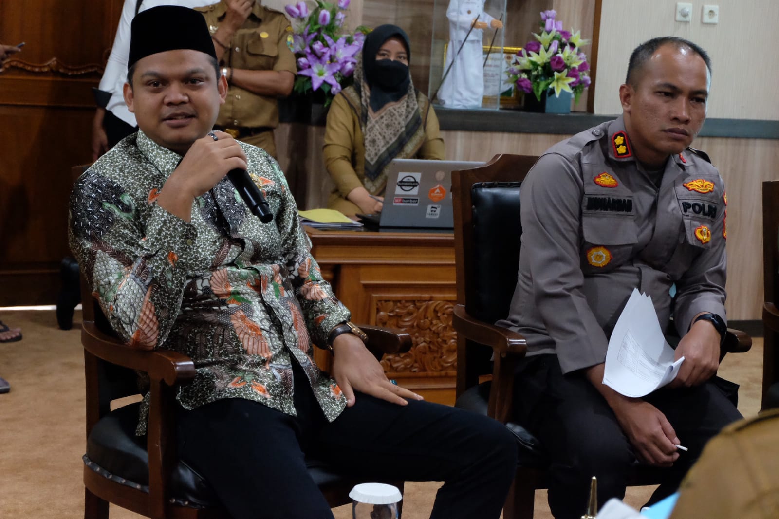 Ketua DPRD Muaro Jambi Yuli Setia Bakti