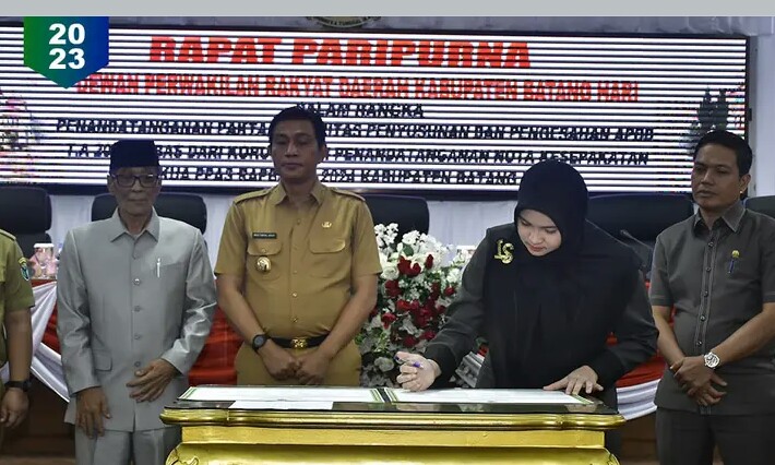 Penandatanganan Fakta Integritas Penyusunan dan Pengesahan APBD T.A 2024 Bebas dari Korupsi