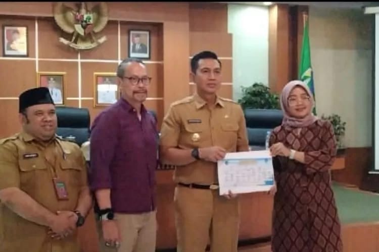 WhatsApp Image 2023-10-29 at 22.14.43 MoU peluncuran smart city di Kabupaten Batanghari.