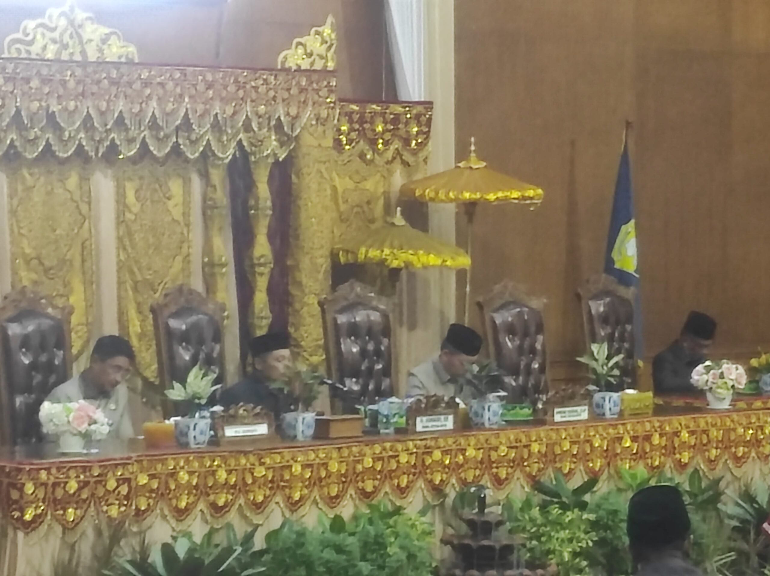 paripurna pendapat akhir atas Ranperda Pajak dan Retribusi Daerah (PDRD),
