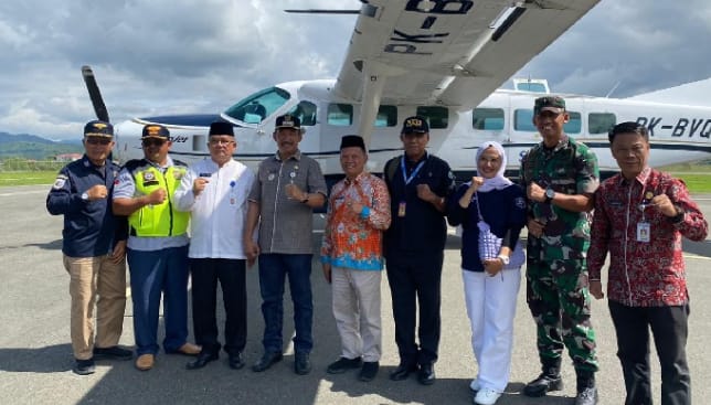 Pj Bupati Kerinci Asraf bersama Forkompida menyambut langsung penumpang perdana dari Jambi-Kerinci