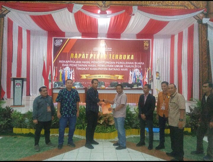 Rapat Pleno Terbuka Hasil Rekapitulasi Perhitungan Suara Tingkat Kabupaten Pemilu Tahun 2024