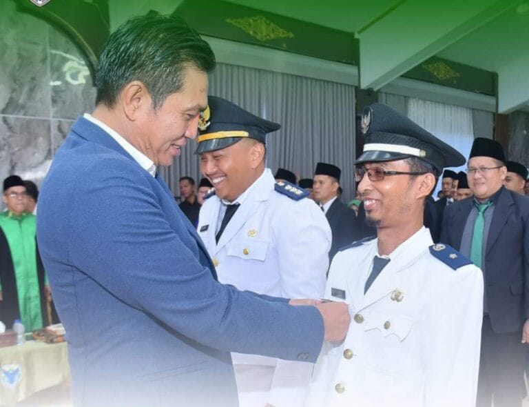 Bupati Batang Hari Mhd Fadhil Arief