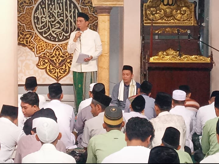 Bupati Batang Hari Mhd Fadhil Arief
