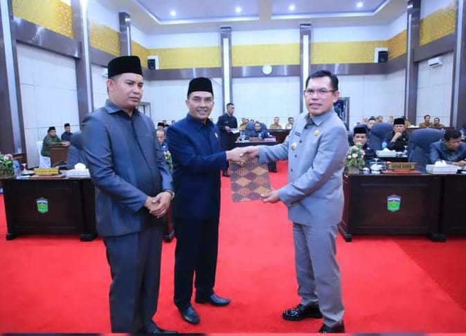 Penyampaian Pendapat Akhir Fraksi Dewan dan Penyerahan Rekomendasi DPRD Kota Sungai Penuh terhadap Laporan Keterangan Pertanggungjawaban (LKPJ) Kota Sungai Penuh Tahun Anggaran 2023