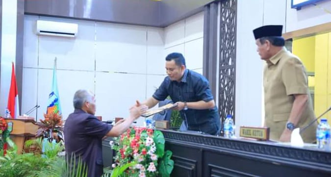 Penyampaian Laporan Hasil Pembahasan (LHP) terhadap Laporan Keterangan Pertanggungjawaban (LKPJ) Kota Sungai Penuh Tahun Anggaran 2023