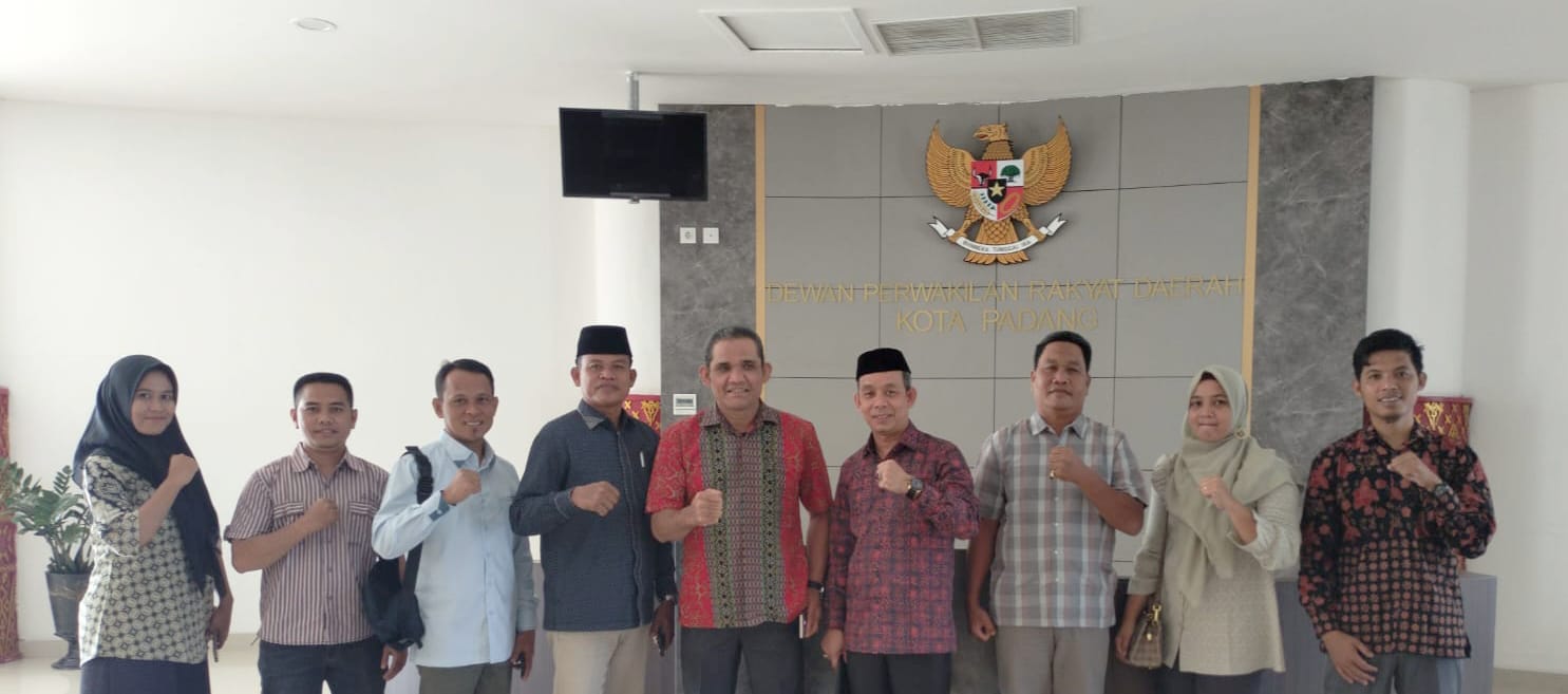 Kunjungan Kerja ke DPRD Kota Padang