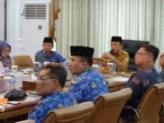 Al Haris mengumpulkan Tim Pengendali Inflasi Daerah (TPID) se-Provinsi Jambi dengan menggelar rapat secara virtual sambungan zoom meeting.
