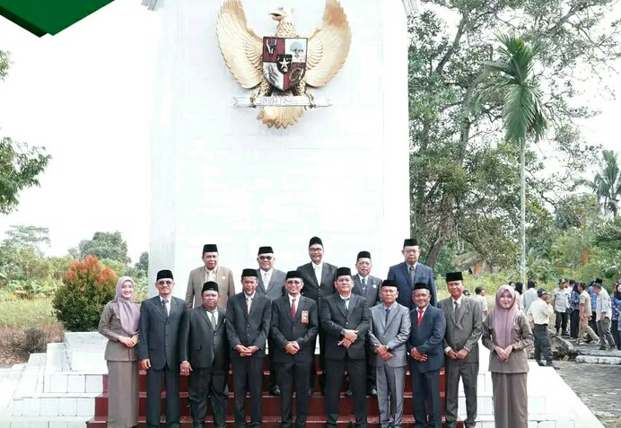 WhatsApp Image 2024-06-03 at 14.36.21 berziarah ke Makam Pahlawan