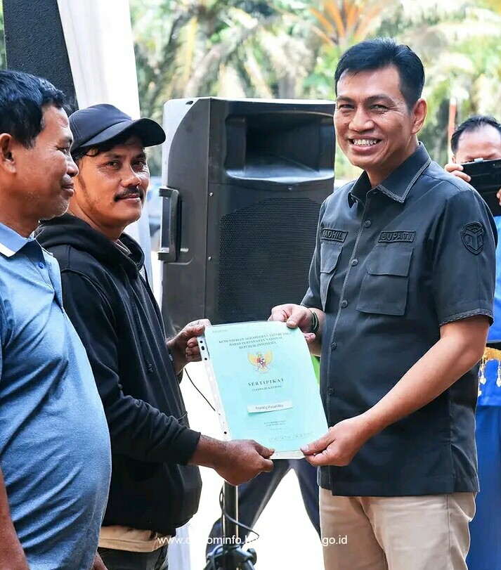 Bupati Batang Hari Mhd. Fadhil Arief