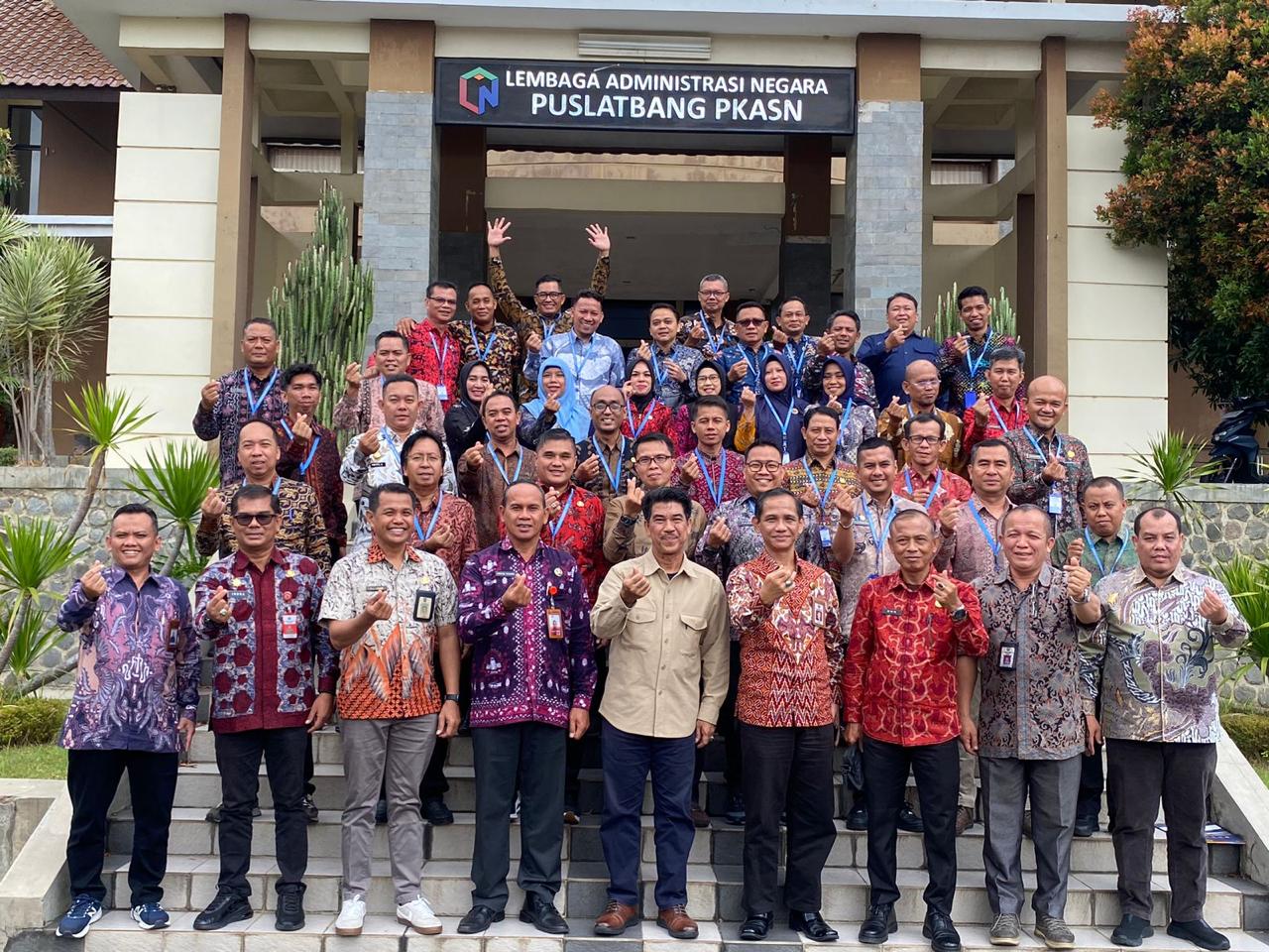 Pj Bupati Muaro Jambi Drs Raden Najmi