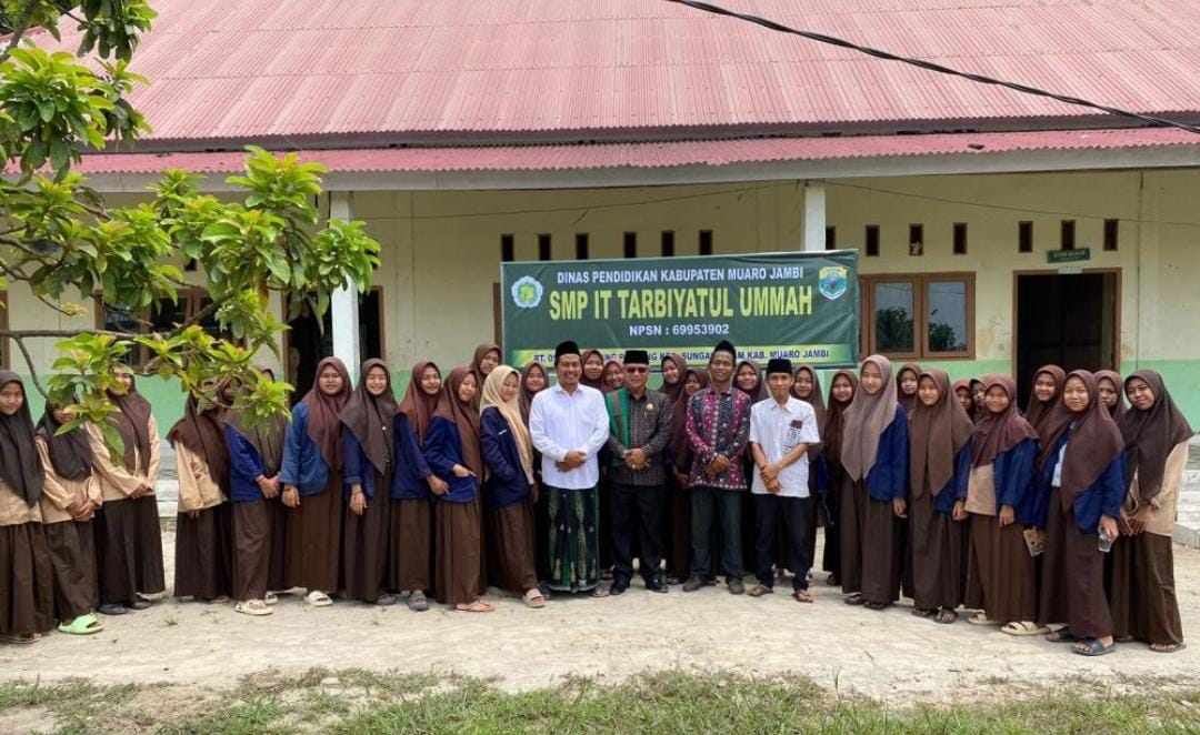 Ketua DPRD Kabupaten Muaro Jambi Aidi Hatta.S.Ag