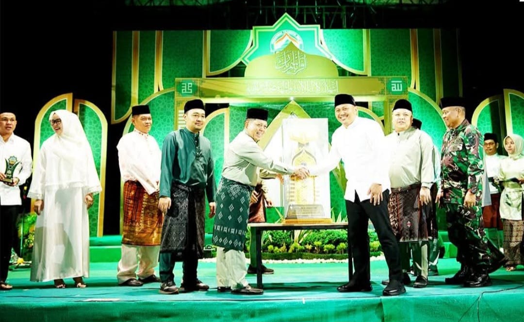 Ketua DPRD Batanghari Rahmad Hasrofi menghadiri penutupan Musabaqah Tilawatil Qur’an (MTQ) ke-54 di Kecamatan Tembesi