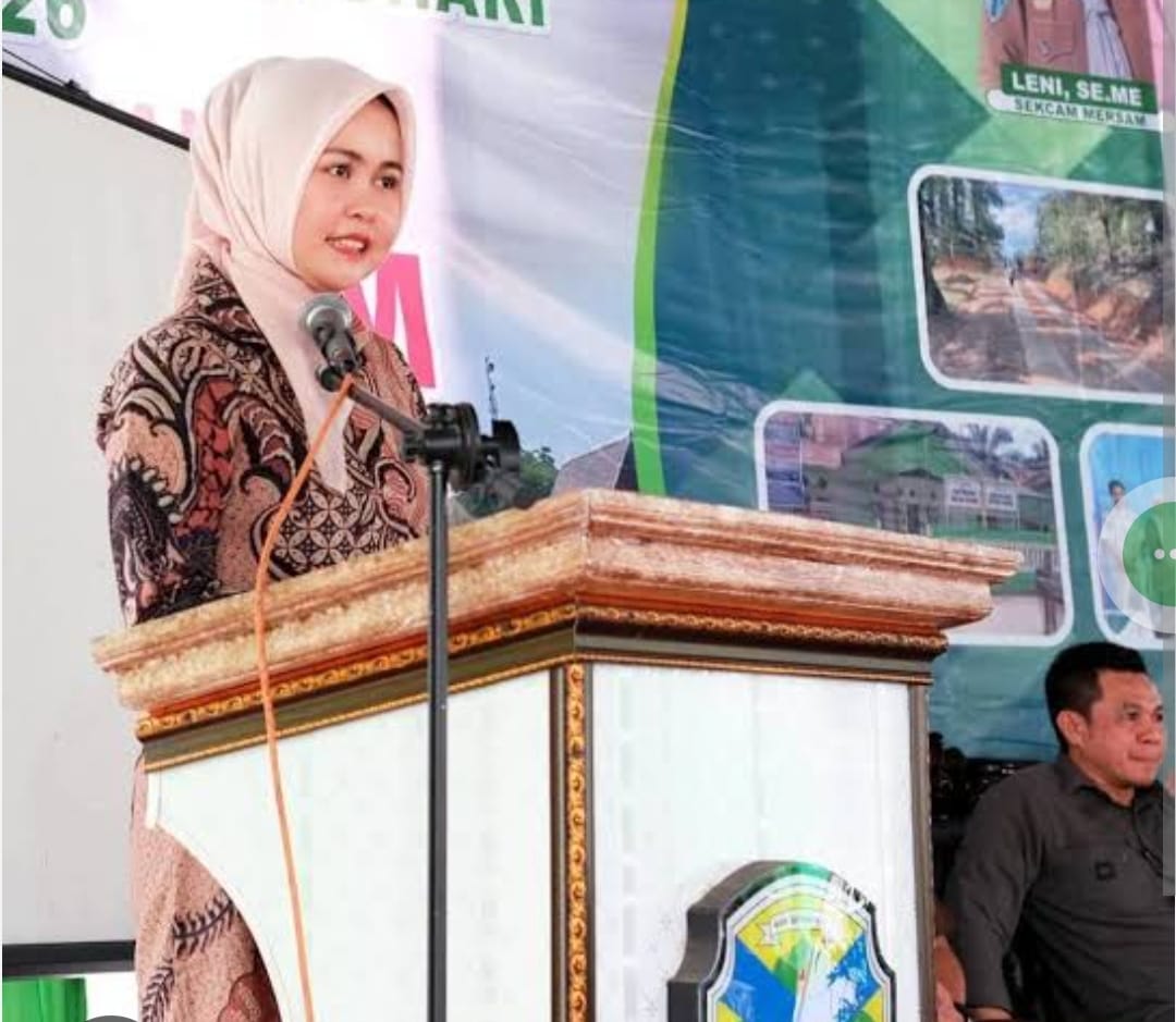 Wakil Ketua I DPRD Kabupaten Batanghari Hj. El Firsta Nopsiamti, AR. S.H