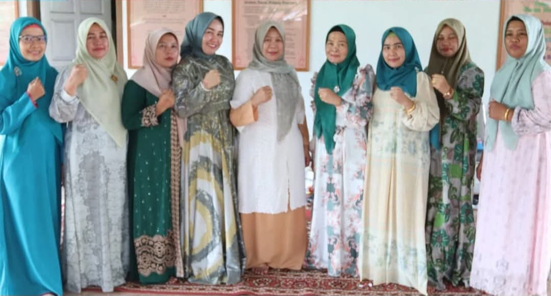 Dharma Wanita Persatuan Sekretariat DPRD Batanghari Gelar Halal Bihalal