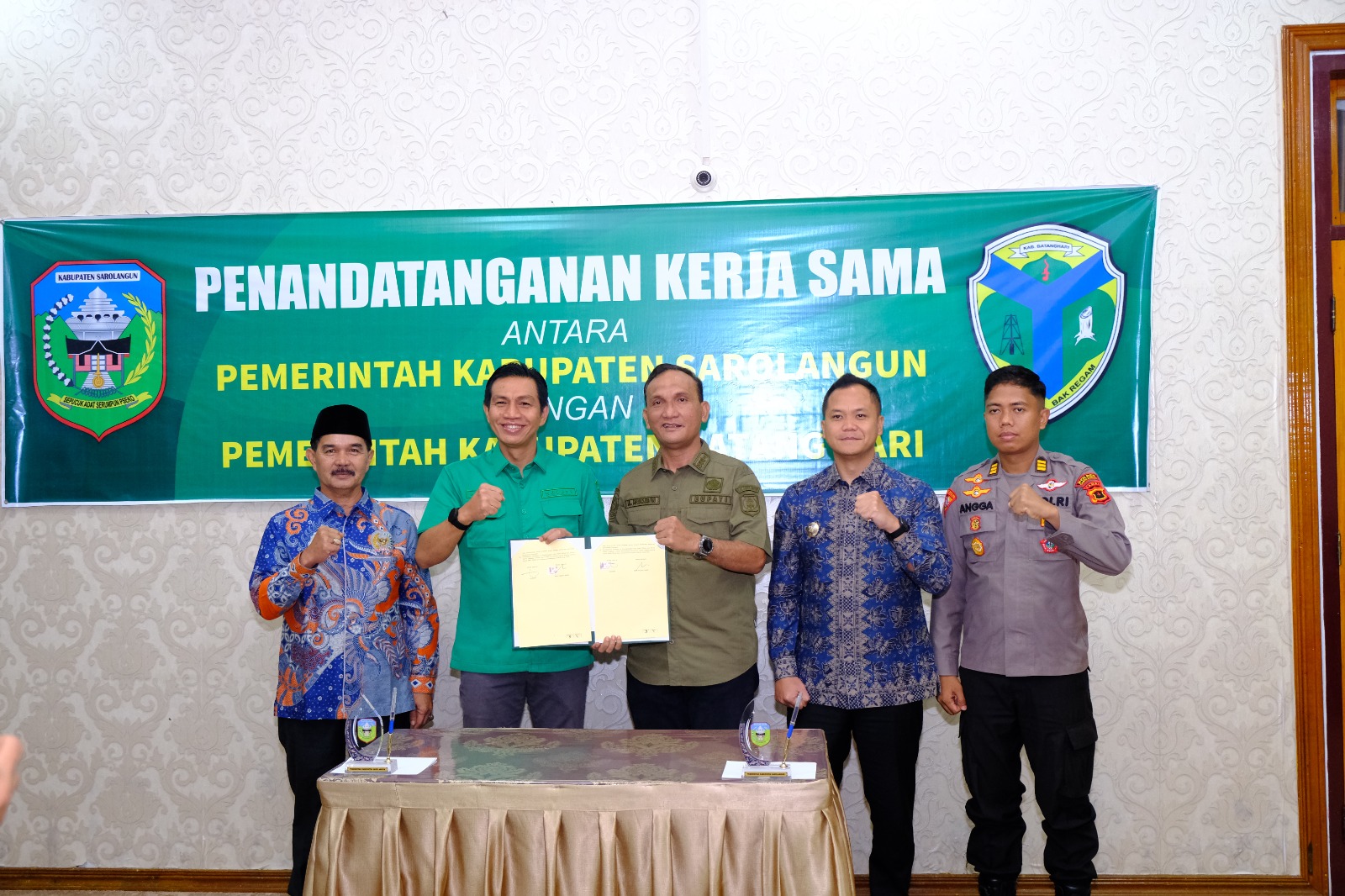 Pemkab Batang Hari Tandatangi Perjanjian Kerja Sama dengan Pemkab Sarolangun