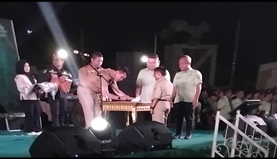 Bupati Batang Hari Lantik 1.742 PPPK Tahap II Formasi 2024