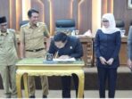DPRD Batang Hari bersama Pemerintah Kabupaten Batang Hari secara resmi menandatangani Nota Kesepakatan Rancangan Kebijakan Umum Anggaran (KUA) dan Prioritas Plafon Anggaran Sementara (PPAS) Tahun Anggaran 2026.