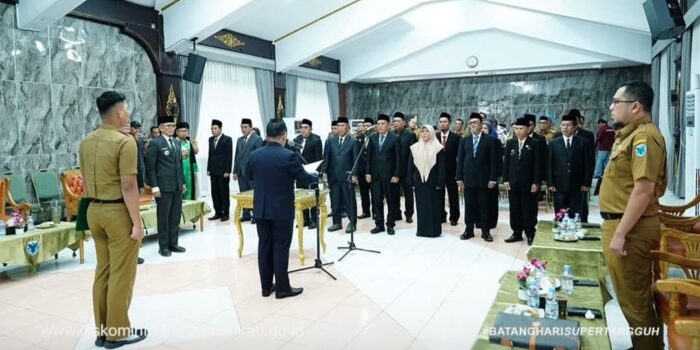 Sekda Mula P Rambe Lantik 20 Pejabat Pemkab Batang Hari