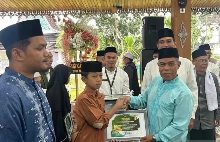 WhatsApp Image 2026-03-07 at 20.27.16 (1) Anggota DPRD Batang Hari dari Fraksi PPP Bustomi