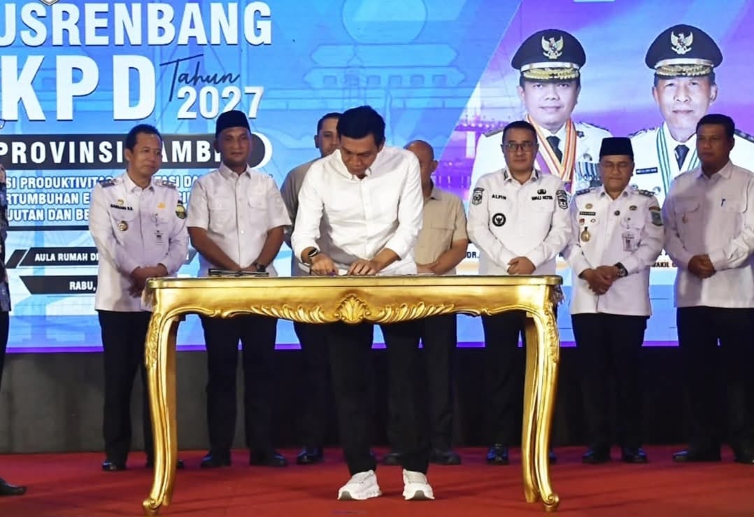 Bupati Batang Hari, Mhd. Fadhil Arief