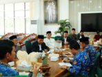 Bupati Batang Hari, Mhd. Fadhil Arief, menerima audiensi jajaran pengurus Majelis Ulama Indonesia (MUI) Kabupaten Batang Hari