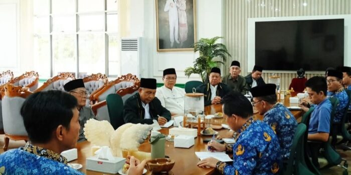 Bupati Batang Hari, Mhd. Fadhil Arief, menerima audiensi jajaran pengurus Majelis Ulama Indonesia (MUI) Kabupaten Batang Hari