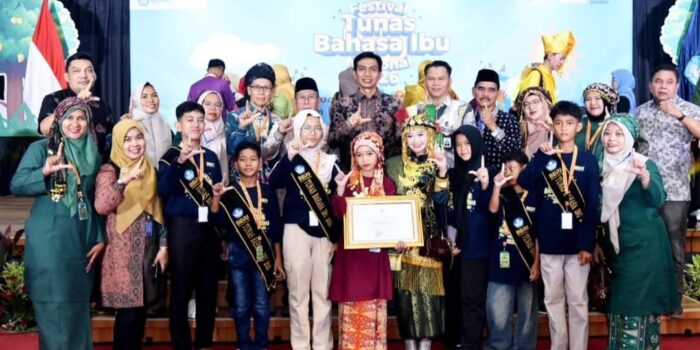 acara puncak Festival Tunas Bahasa Ibu Nasional (FTBIN) 2026 yang berlangsung di Gedung Garuda, Pusat Pelatihan Sumber Daya Manusia Kemendikdasmen, Depok,