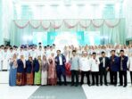 Bupati Batang Hari, Mhd. Fadhil Arief, bersama Ketua TP-PKK Kabupaten Batang Hari, Zulva Fadhil, menghadiri acara perpisahan dan pelepasan siswa-siswi Kelas VI Tahun Pelajaran 2025/2026 SD IT Aulia.