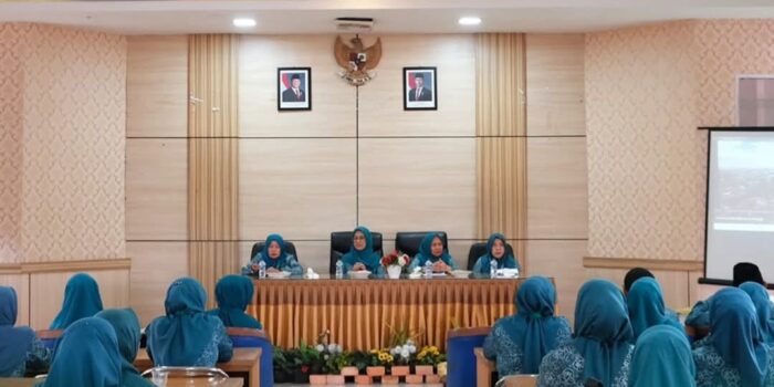 acara pembukaan Pelaksanaan Supervisi TP-PKK Provinsi Jambi di Desa Pasar Terusan, Kecamatan Muara Bulian, Kabupaten Batang Hari