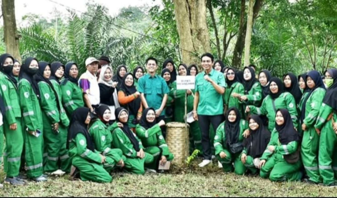 WhatsApp Image 2026-06-10 at 18.42.35 Bupati Batang Hari, Mhd. Fadhil Arief, menghadiri puncak peringatan Hari Lingkungan Hidup Sedunia 2026
