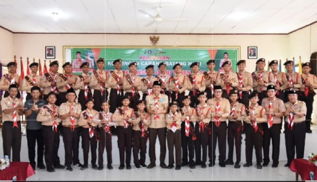 melepas keberangkatan kontingen Kwartir Cabang (Kwarcab) Batang Hari untuk mengikuti Jambore Daerah (Jamda) Jambi Tahun 2026