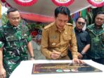 Jembatan Boyle dan Jembatan Merah Putih di Desa Pasar Terusan, Kecamatan Muara Bulian