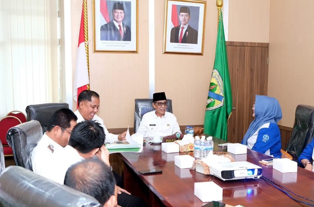 Wakil Bupati Batang Hari, H. Bakhtiar, terima kunjungan kerja dari rombongan Dunia Ekonomi Kreatif Muda Indonesia (DEKRAFMI).