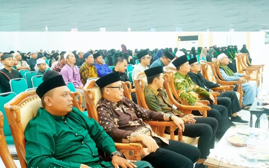 WhatsApp Image 2026-07-25 at 14.34.19 Asisten I Setda, H.M. Rifa'i, S.P., M.E., menghadiri acara Syiar Islam sekaligus Haflah Takharruj (Wisuda Santri) Pondok Pesantren Qur'an Para Sahabat.