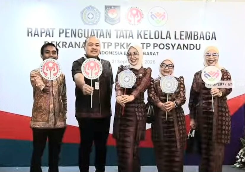 Ketua Dewan Kerajinan Nasional Daerah (Dekranasda) Kabupaten Batang Hari, Ibu Zulva Fadhil