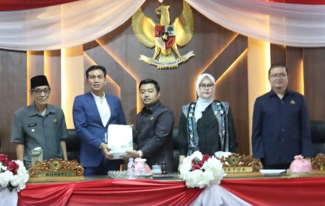 Rapat Paripurna dalam rangka penyampaian nota pengantar Rancangan Perubahan Kebijakan Umum Anggaran (KUA) serta Rancangan Perubahan Prioritas dan Plafon Anggaran Sementara (PPAS) Tahun Anggaran 2026